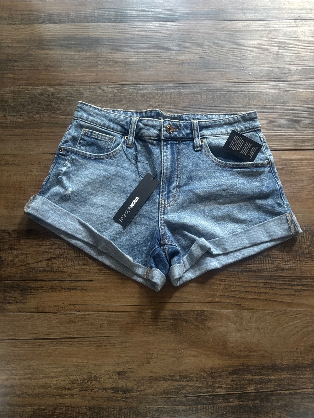 Fashion Nova Women's Light Blue Denim Roll-Cuff Shorts